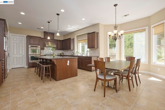 Building Photo - 3272 Ashbourne Cir
