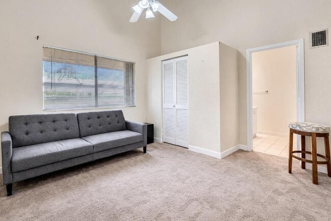 Building Photo - 10240 NW 33rd Pl