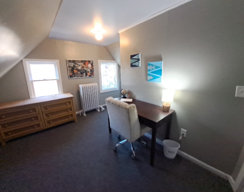 Building Photo - 1721 E 1st St