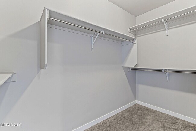 Building Photo - 6350 Escondido Dr