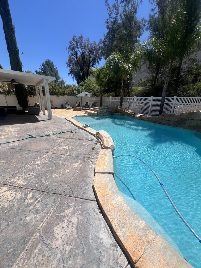 Building Photo - 28839 Chatham Ln