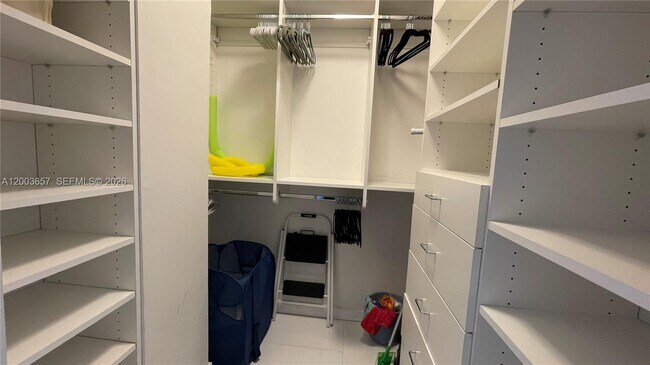 Building Photo - 5701 Collins Ave