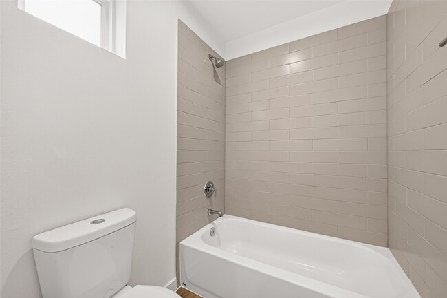 Building Photo - 2714 Discovery Trails Ct