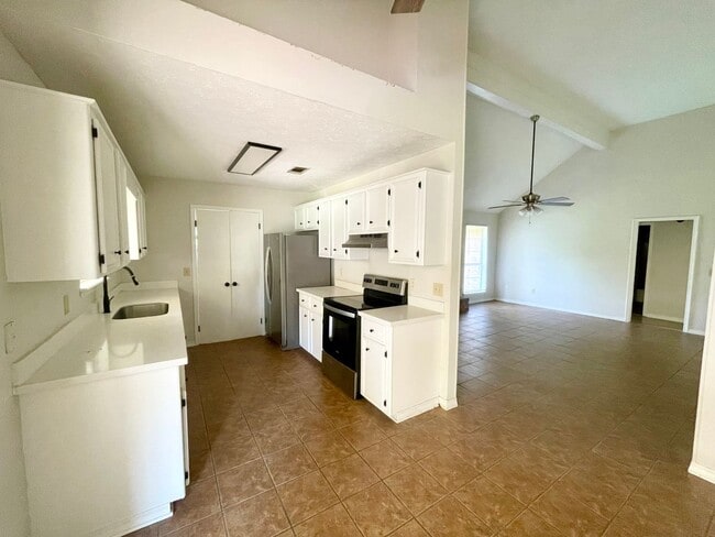 Building Photo - 3/2 for Rent in Flowood!