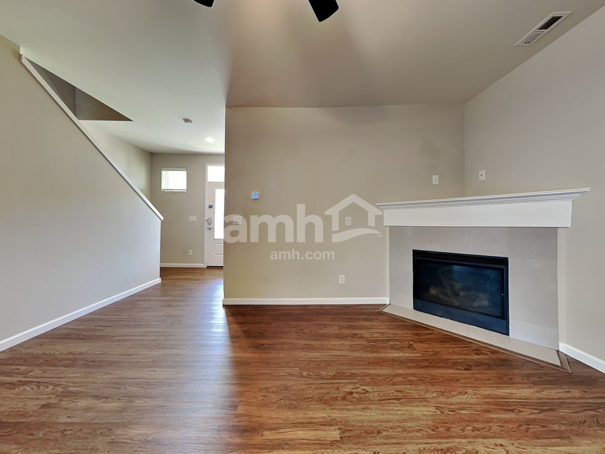 Building Photo - 945 Riggs Dr E
