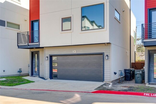 Building Photo - 1417 Kramer Ln