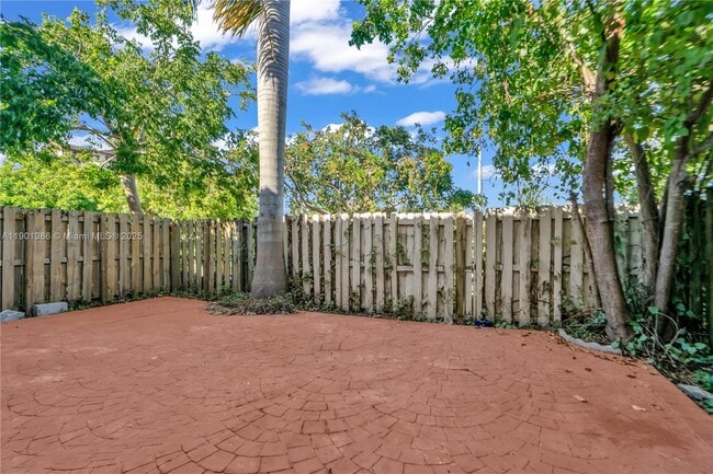 Building Photo - 27463 SW 137th Ct