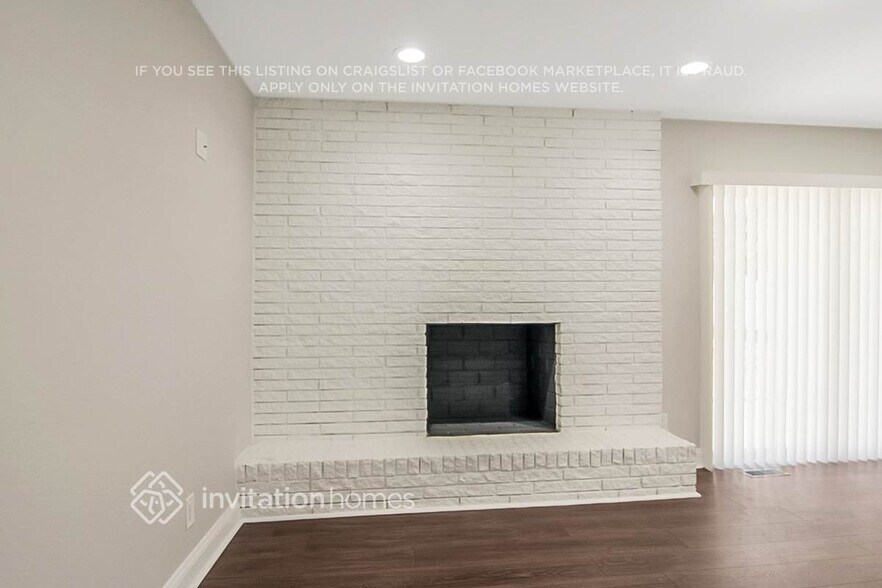 Building Photo - 1325 Sycamore Dr