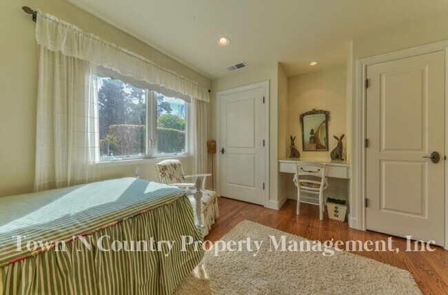 Building Photo - Spacious San Benancio Estate on Over 1 Acre with Workshop, RV Parking & Pasture Area