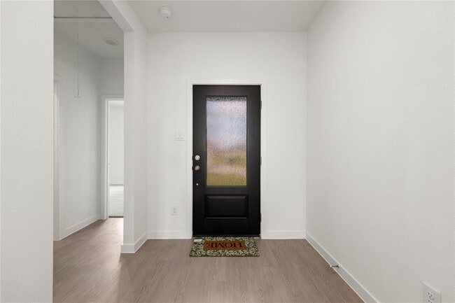 Building Photo - 13505 Harbor Pt Dr