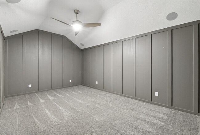 Building Photo - 15314 Viviente Dr