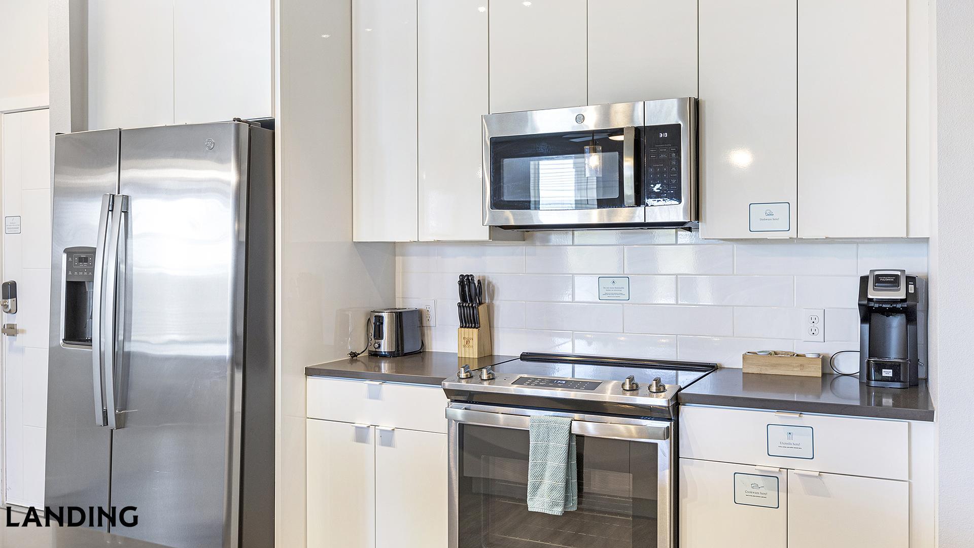 Building Photo - 4950 W Prescott St