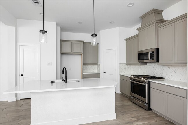 Building Photo - 12946 Rio Mariano Ln