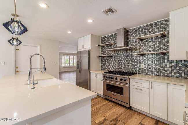 Building Photo - 1829 W Orchid Ln