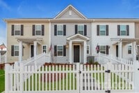 Building Photo - 18 Beautyberry St