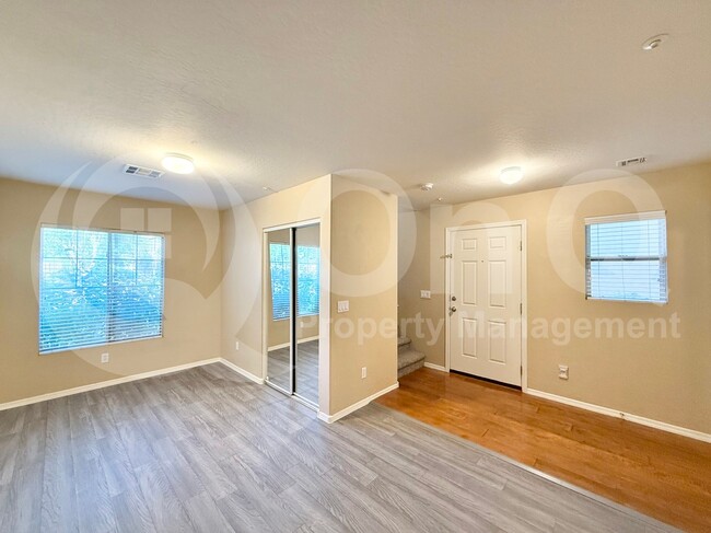 Building Photo - 760 N Laguna Dr