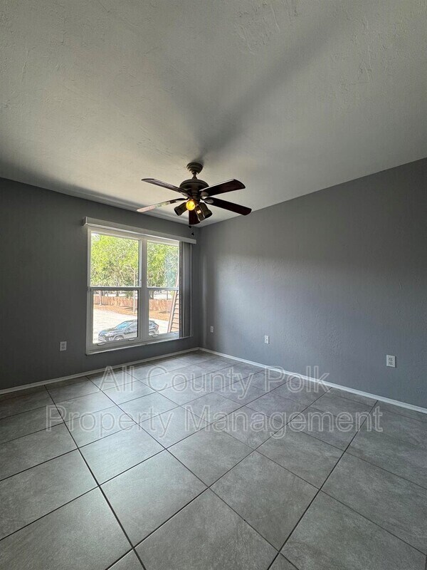 Building Photo - 1836 N Crystal Lake Dr
