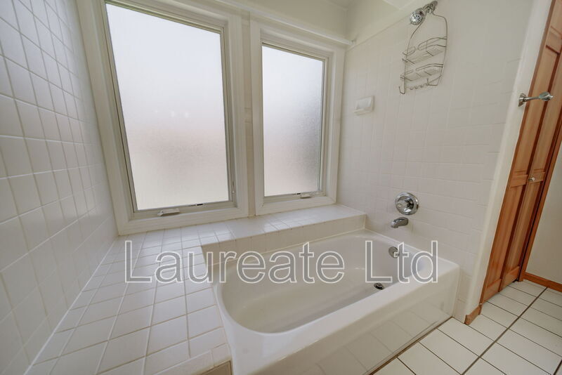 Building Photo - 23597 Genesee Village Rd