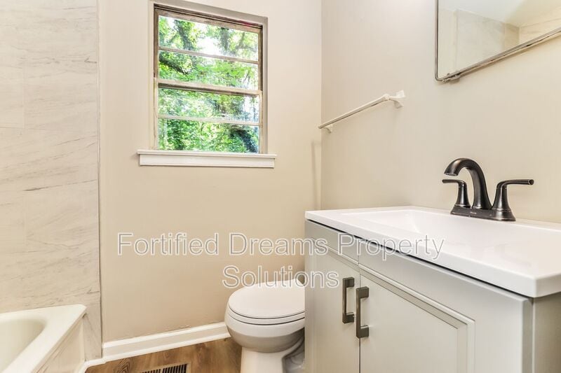 Building Photo - 3680 Yale Ave