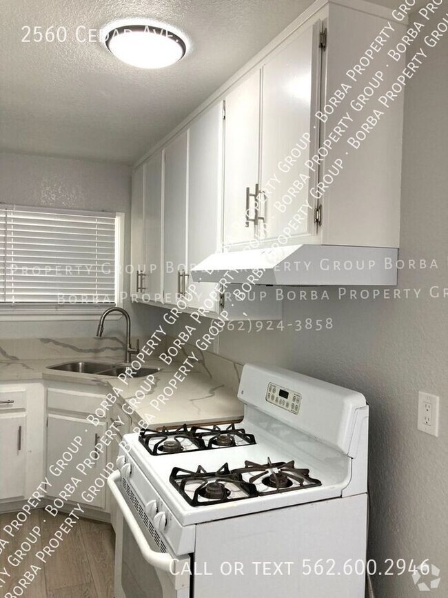 Building Photo - ***COZY 1 BEDROOM | 1 BATH WITHIN A GATED ...