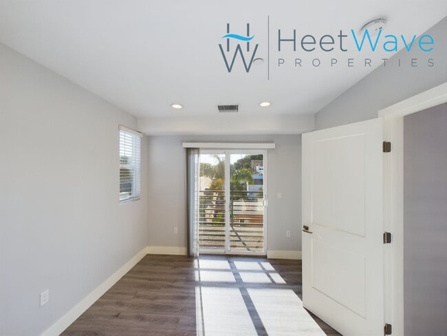 Building Photo - REZKO - E Street