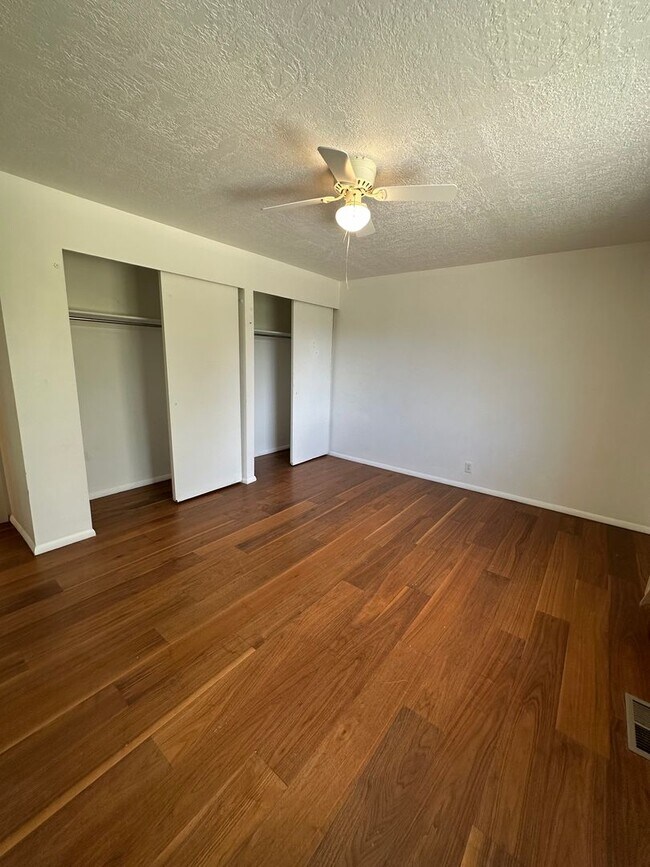 Building Photo - 265 E 5900 S