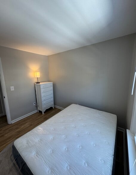 Bedroom 2 - 202 Huntington Ln