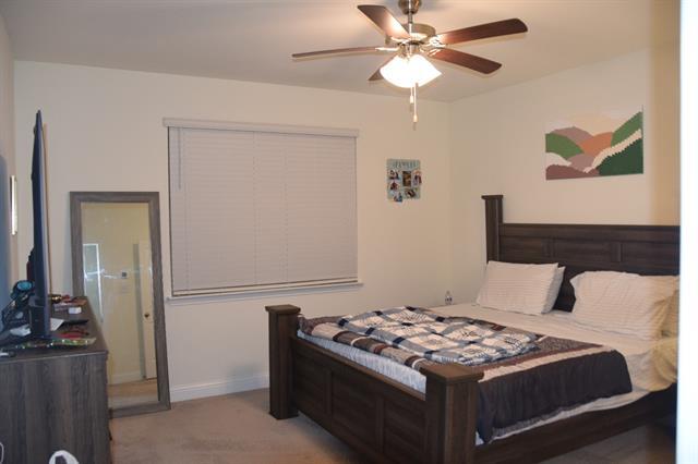 Building Photo - 414 Parkford Dr