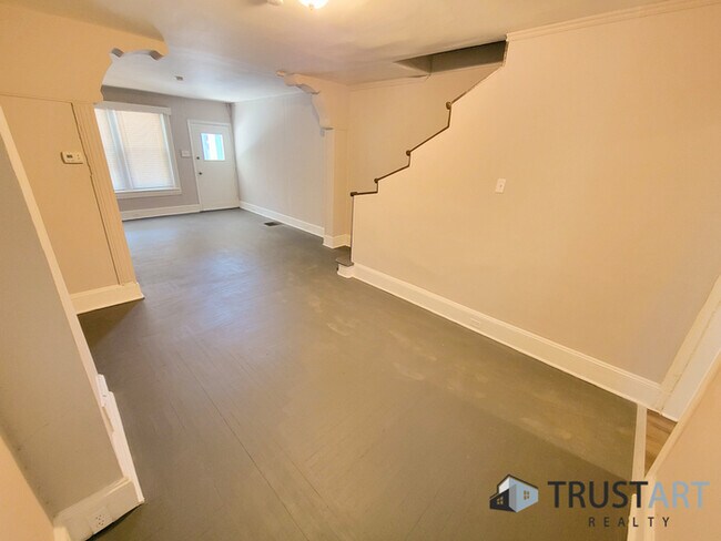Building Photo - 4839 Merion Ave