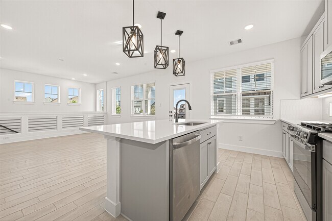 Building Photo - 15126 Dry Crk Jct Pl