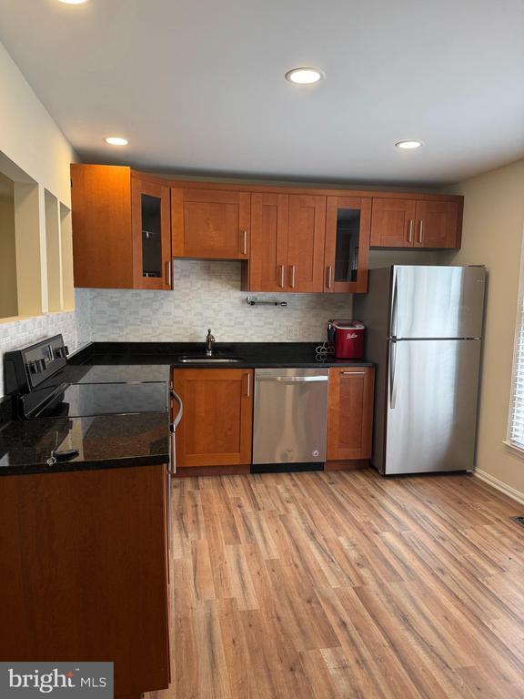 Building Photo - 7460 Adams Park Ct
