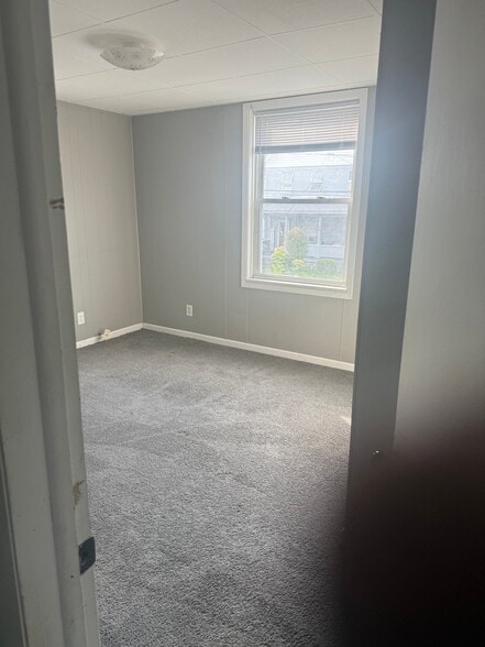 Building Photo - 364 Corrine Ave
