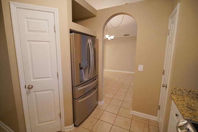 Building Photo - 731 Ty Ty Rd