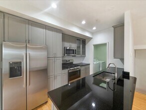 Building Photo - 2322 Shannon Pl SE