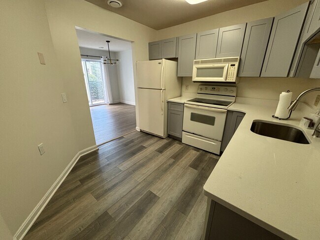 Building Photo - 5701 Lavender Plaza