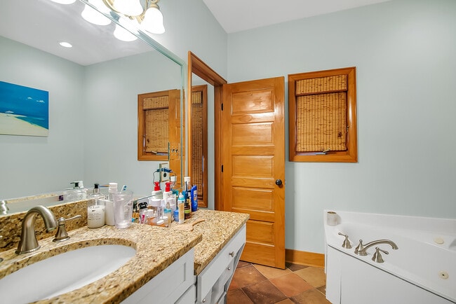 Building Photo - 203 Da Gullah Way