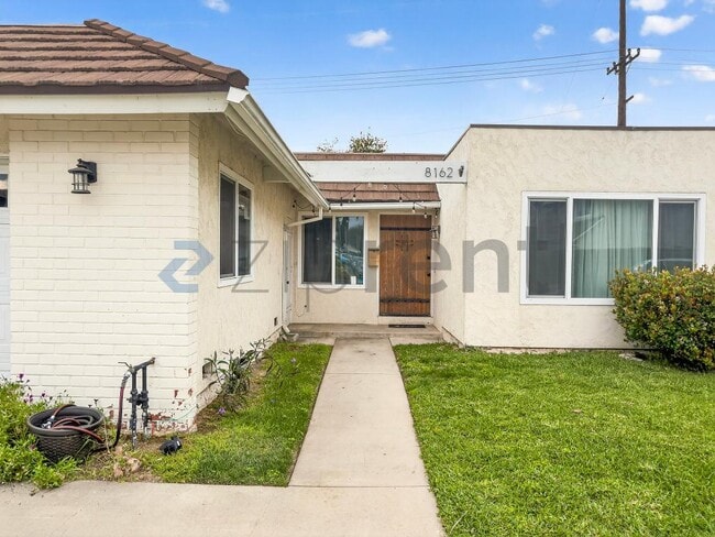 Building Photo - 8162 Havasu Cir