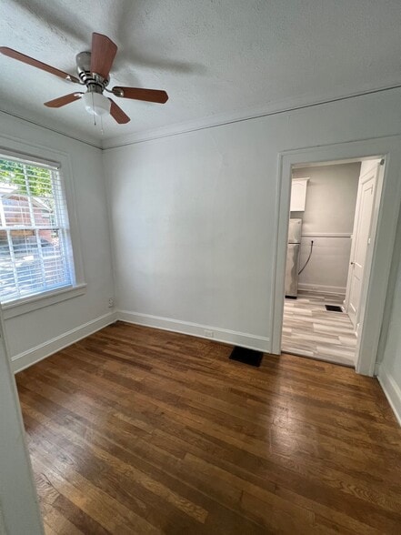 Breakfast room - 1304 N Morningside Dr NE