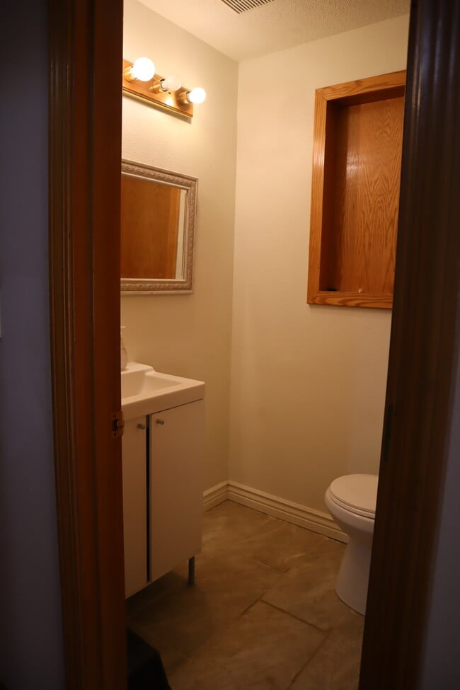 Building Photo - 3012 SE 157th Ave
