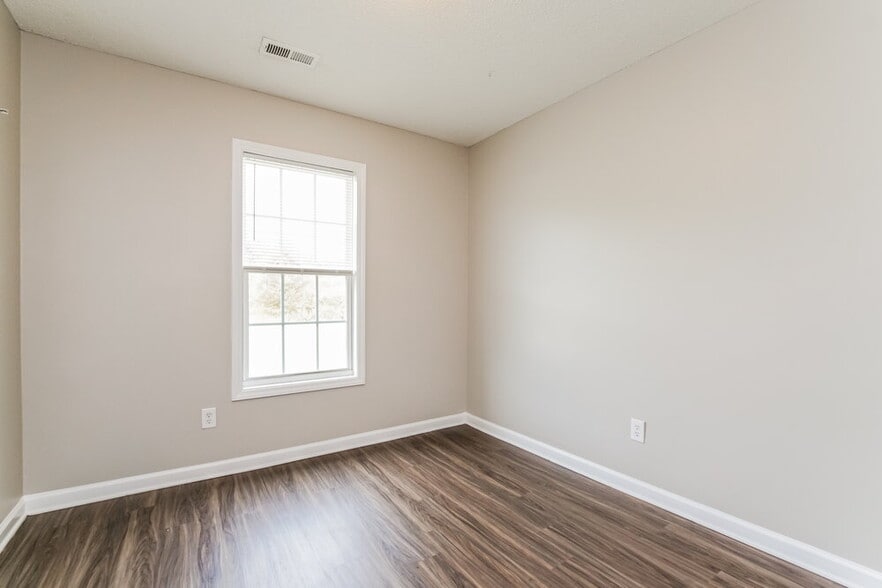 Building Photo - 357 Ogburn Rd