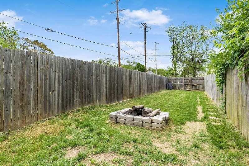 Building Photo - 440 S Ohio Ave