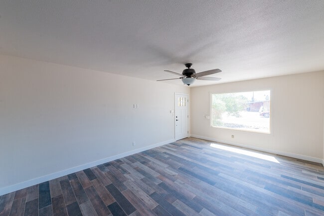 Building Photo - 2607 S Jentilly Ln