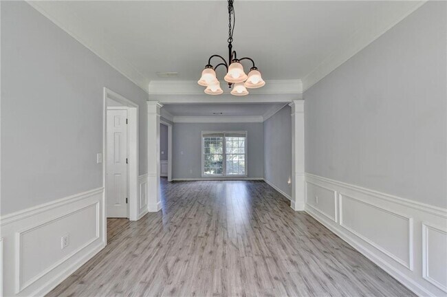 Building Photo - 7635 Harrogate Pl