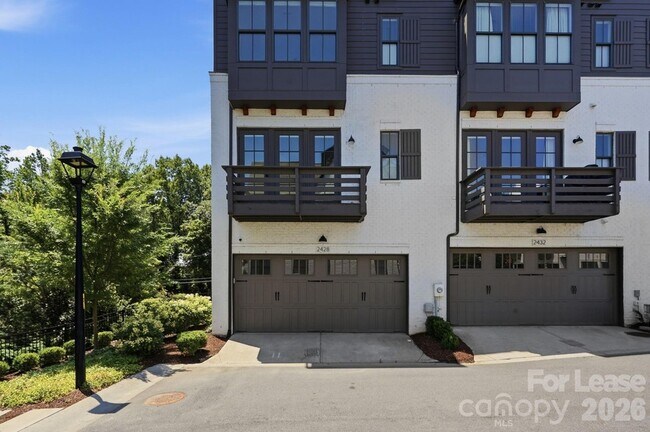 Building Photo - 2428 Runnymede Ln