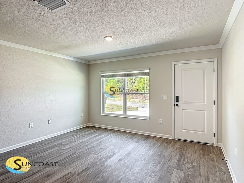 Building Photo - 163 Midway Rd