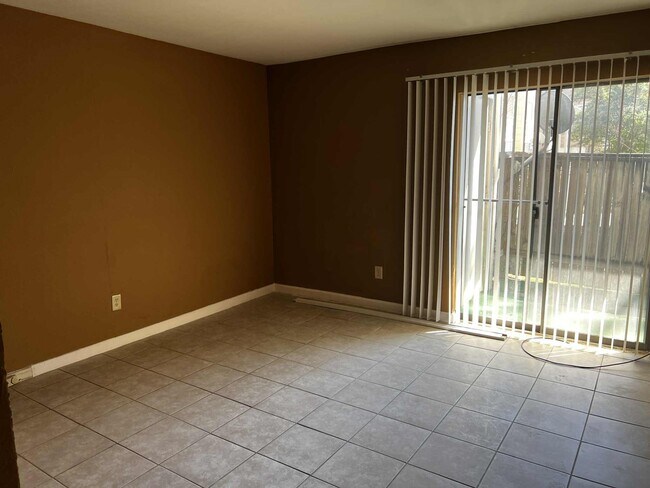 Building Photo - 2100 Wilcrest Dr