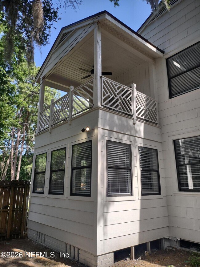 Building Photo - 1552 Naldo Ave