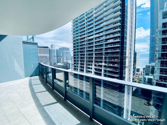 Primary Photo - 1000 Brickell Ave