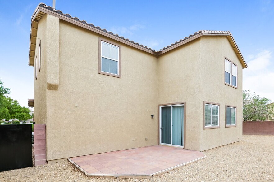 Building Photo - 7194 Temecula Valley Ave