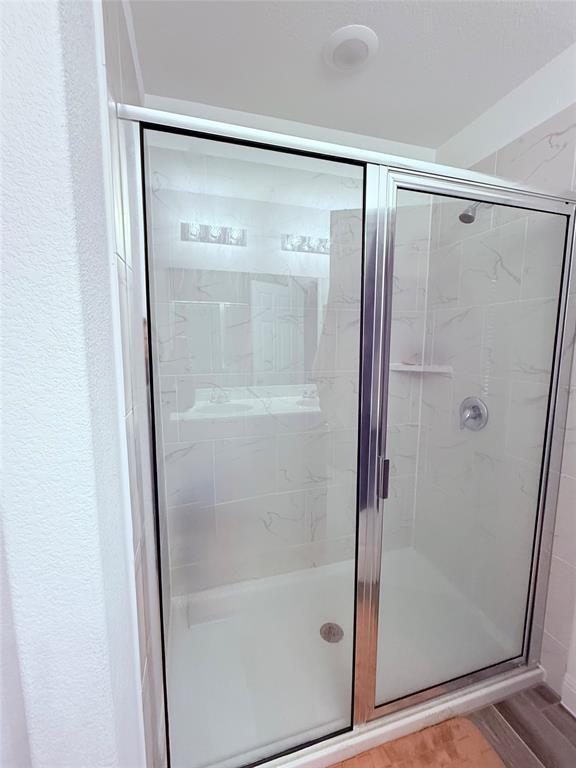 Building Photo - 513 Senca Pk